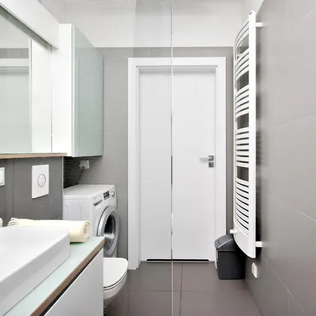 Rent40 Aquarius Red Studio Armii Krajowej 139b
